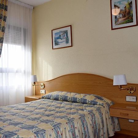 Hotel Ria De Vigo "Tierra De Campos" Becilla de Valderaduey Екстериор снимка
