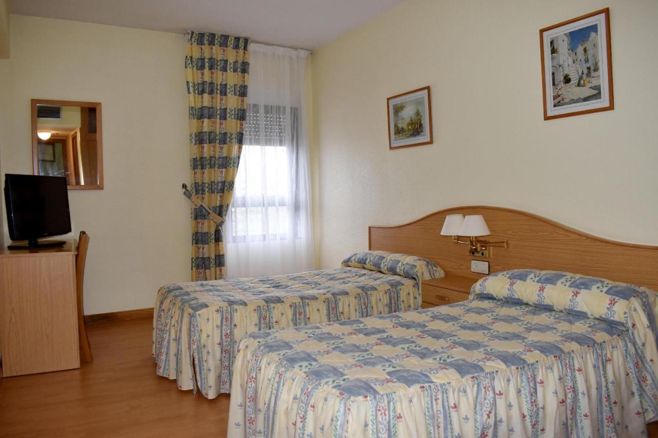 Hotel Ria De Vigo "Tierra De Campos" Becilla de Valderaduey Екстериор снимка